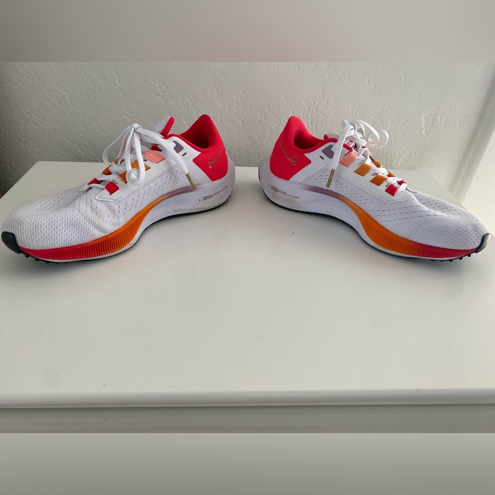 Nike women’s air zoom Pegasus 38